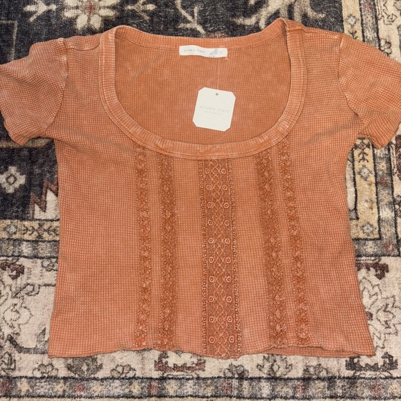 Brownstone Studio Tops - Altar'd State Camry Shirt Womens Size Large Rust / Brown